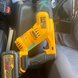 Dewalt Cordless Compact Reciprocating Sawzaw