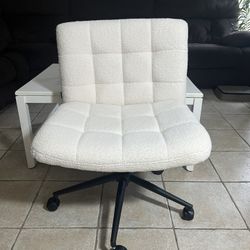 Sherpa Office Desk Chair with Wheels,Criss Cross Legged Wide Armless Adjustable Swivel Accent Vanity white 