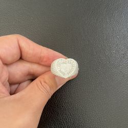 925 sterling silver moissanite heart ring.