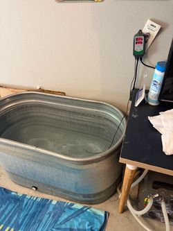 🥶 Cold Plunge Pool + Chiller – Gets Down to 45°F – $175