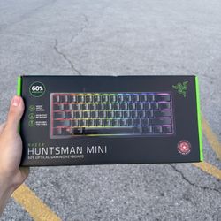 *SEALED* Razer Huntsman Mini 