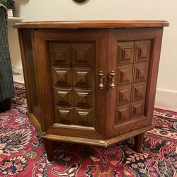 Solid Wood Coffee Table/Bar