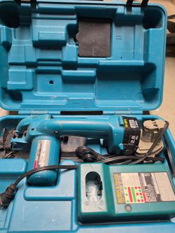 Makita 5093D 12V cordless circular saw