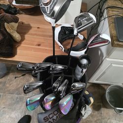 COMPLETE GOLF SET FOR SALE