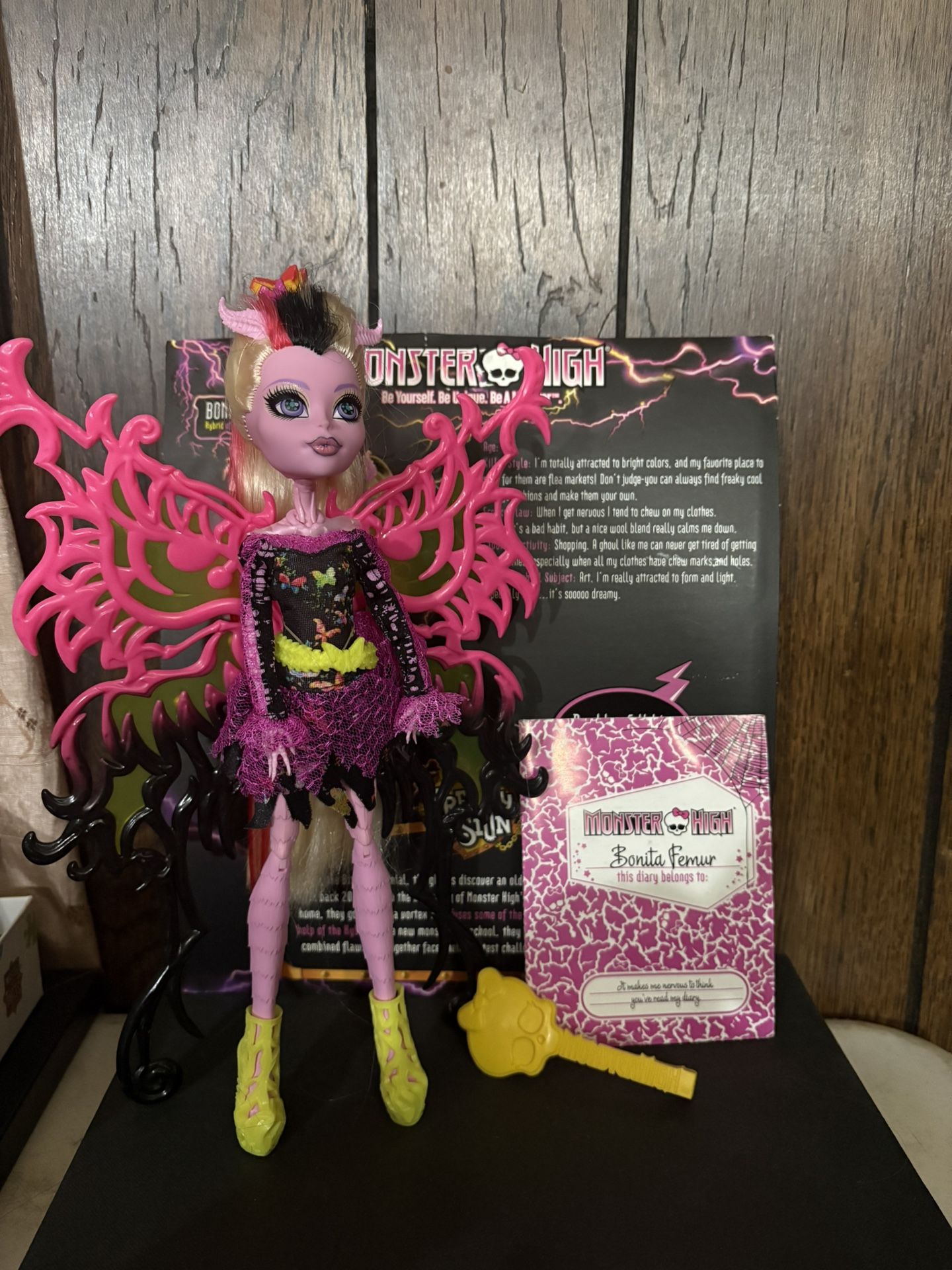 Bonita Femur Monster High Doll