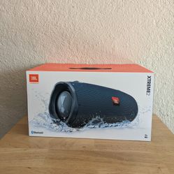 JBL Xtreme2 Portable Bluetooth Speaker 
