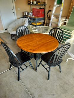 Dining Table Set..42 Inch with 4 Chairs..Fold Down Sides
