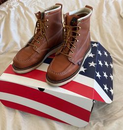 Thorogood moc toe boots size 7 2EE