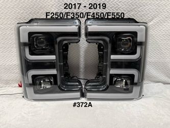 2017 TO 2019 Ford F250 / F350 / F450 / F550 LED C-Bar Projector Headlights