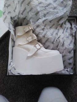 White Platforms Dolls Kill (Arianna Grande) 