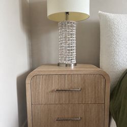 2 Nightstands