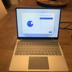 MS Surface Go 2
