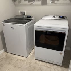 Maytag Smart Top Load Washer and Dryer Set