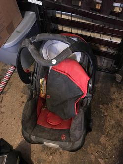 Infant car seat