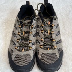 MOAB 3 Hiking Shoes. Size 8.5 Men’s 
