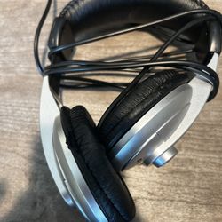 Headphones As Samson HP30 Studio Headphones. Used. Barely Used. 