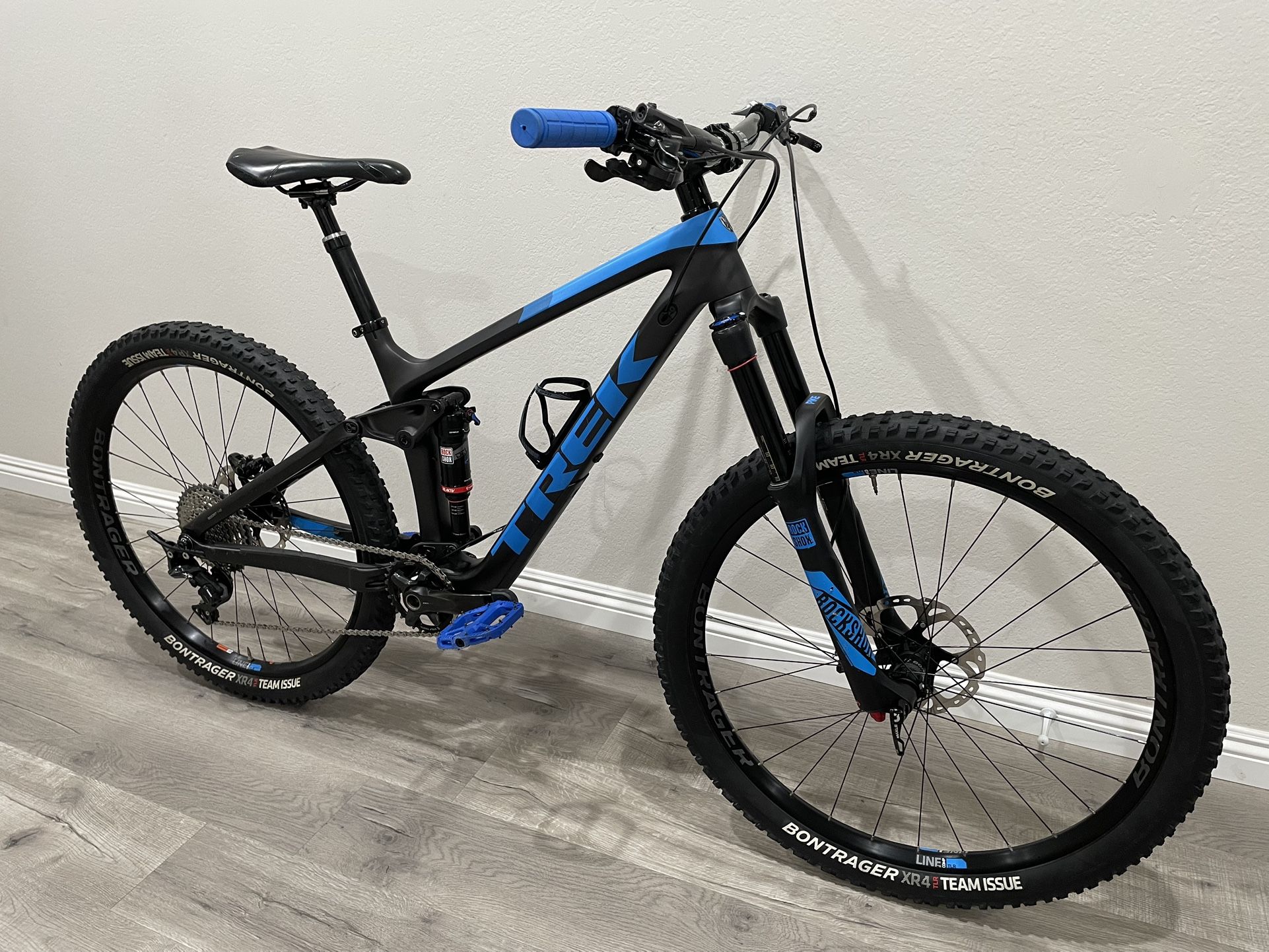 CARBON Trek Remedy 9.8 27.5er MTB Size MEDIUM