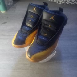 Jordan 12 Retro University Black&Yellow