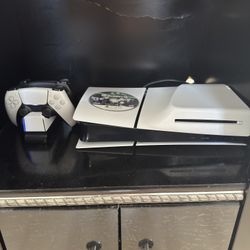 Ps5 Slim Disk (1TB) (Comes with Controllers and Games)