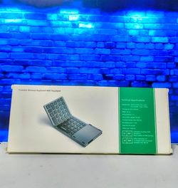 Foldable Wireless Keyboard with Touchpad