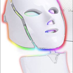 LED Light Therapy Face Mask! 7 Colors for Face and Neck.