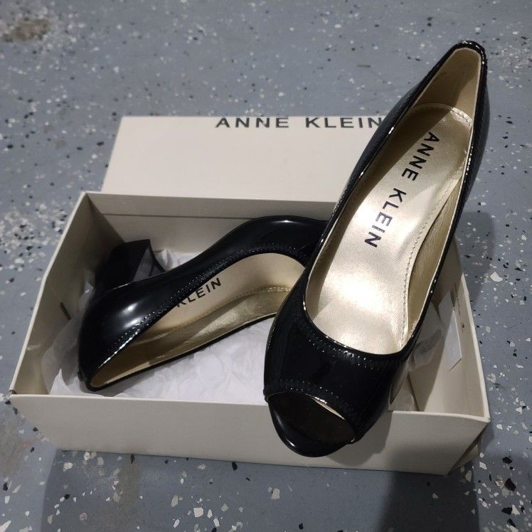 ANNE KLEIN HEELS 7.5 Brand New In Box