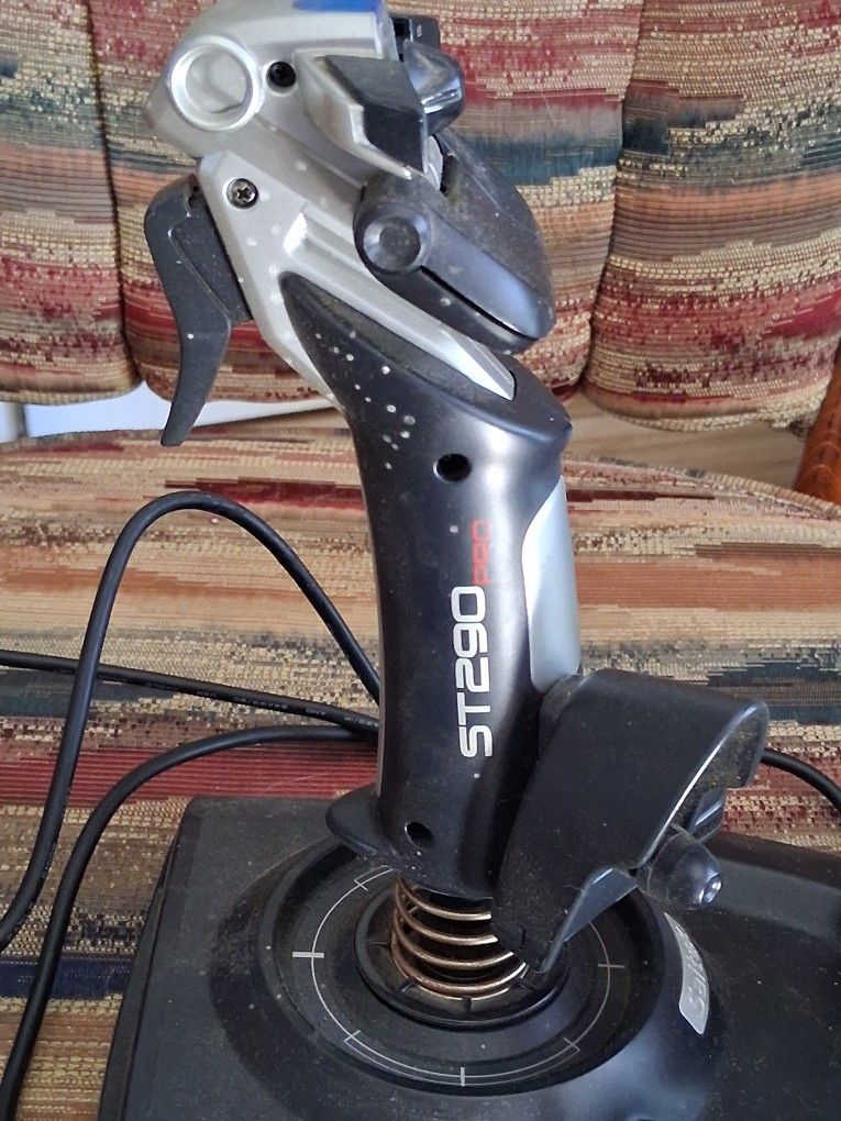 Saitek ST290 Digital Black USB  Stick Joystick Controller