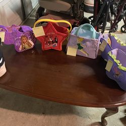 Character, Easter baskets