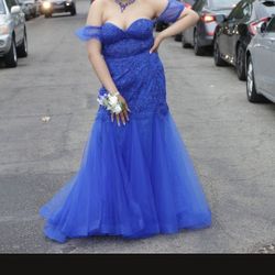 PROM DRESS 4 SALE