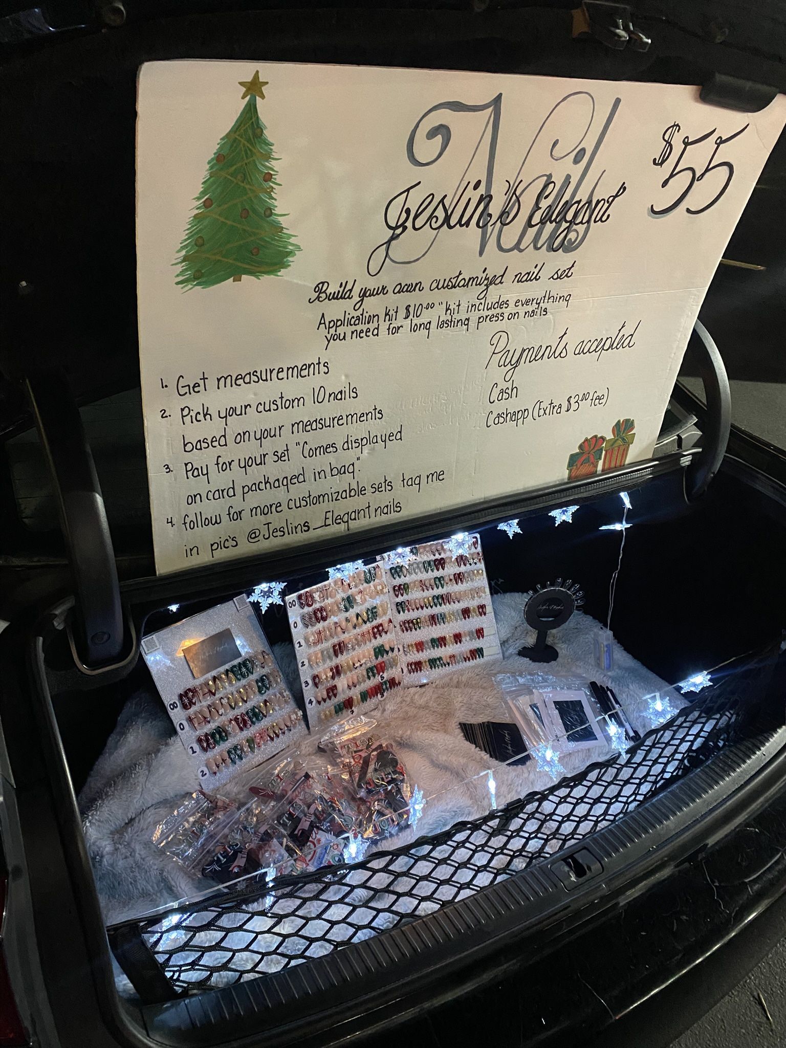 Build You’re Own Christmas Set