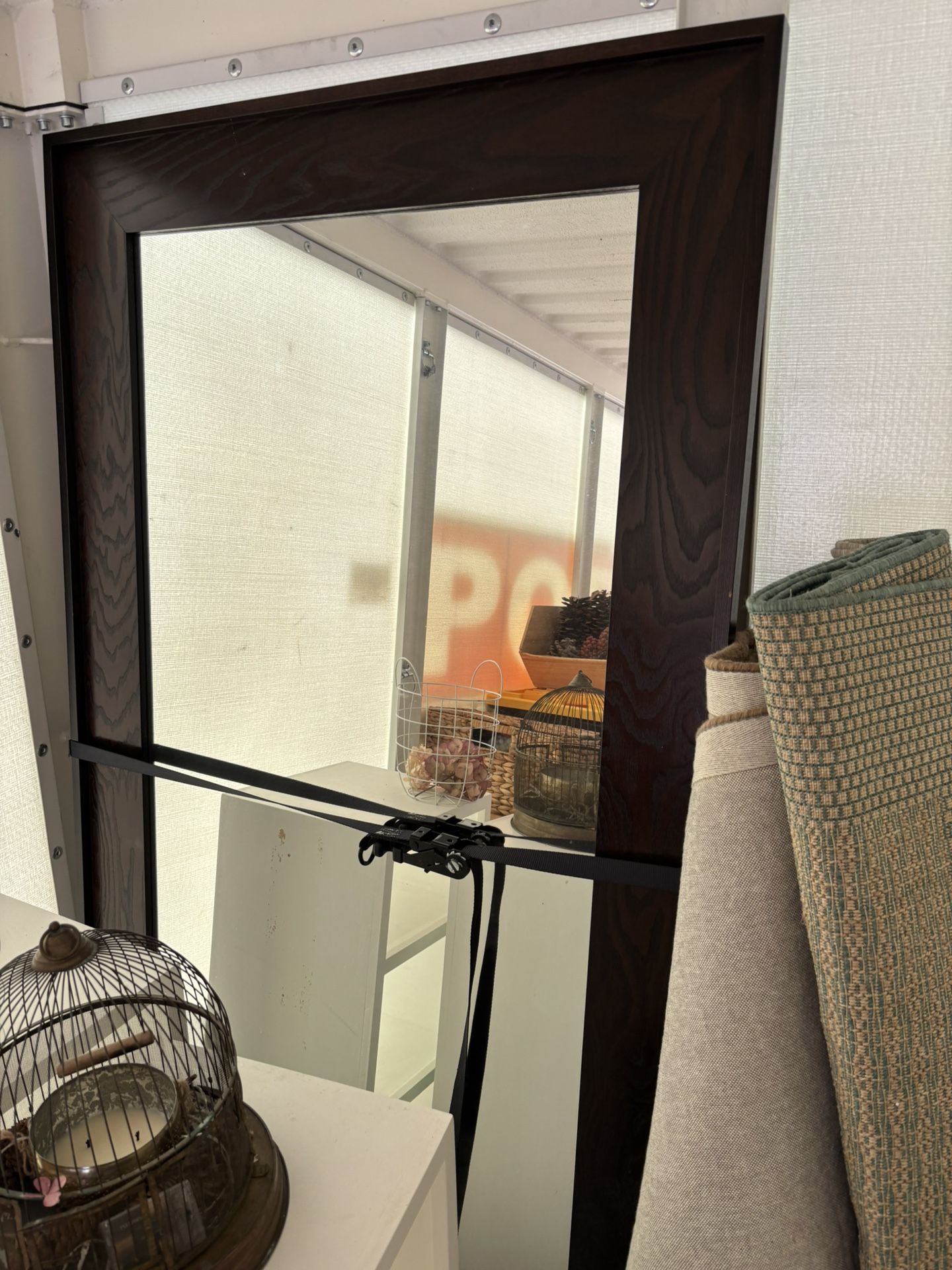 80x44 mirror with wheels