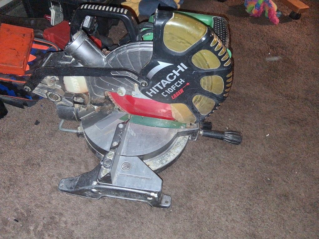 10in Hitachi Compound Saw