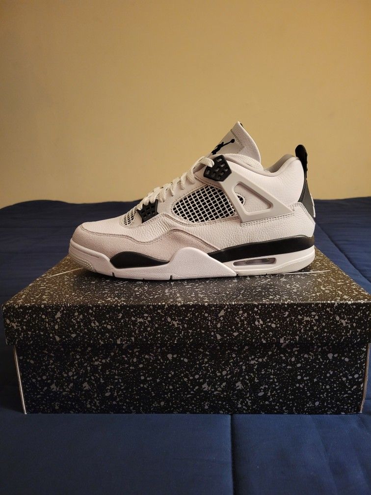 Jordan 4 Military Black Size 6.5, 7, 11, 12, 14