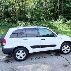 RAV4.    2001