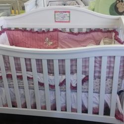 Crib And Corner Changing Table