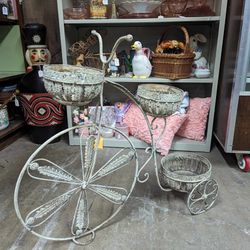 Metal Chippy Tricycle Plant Stand 