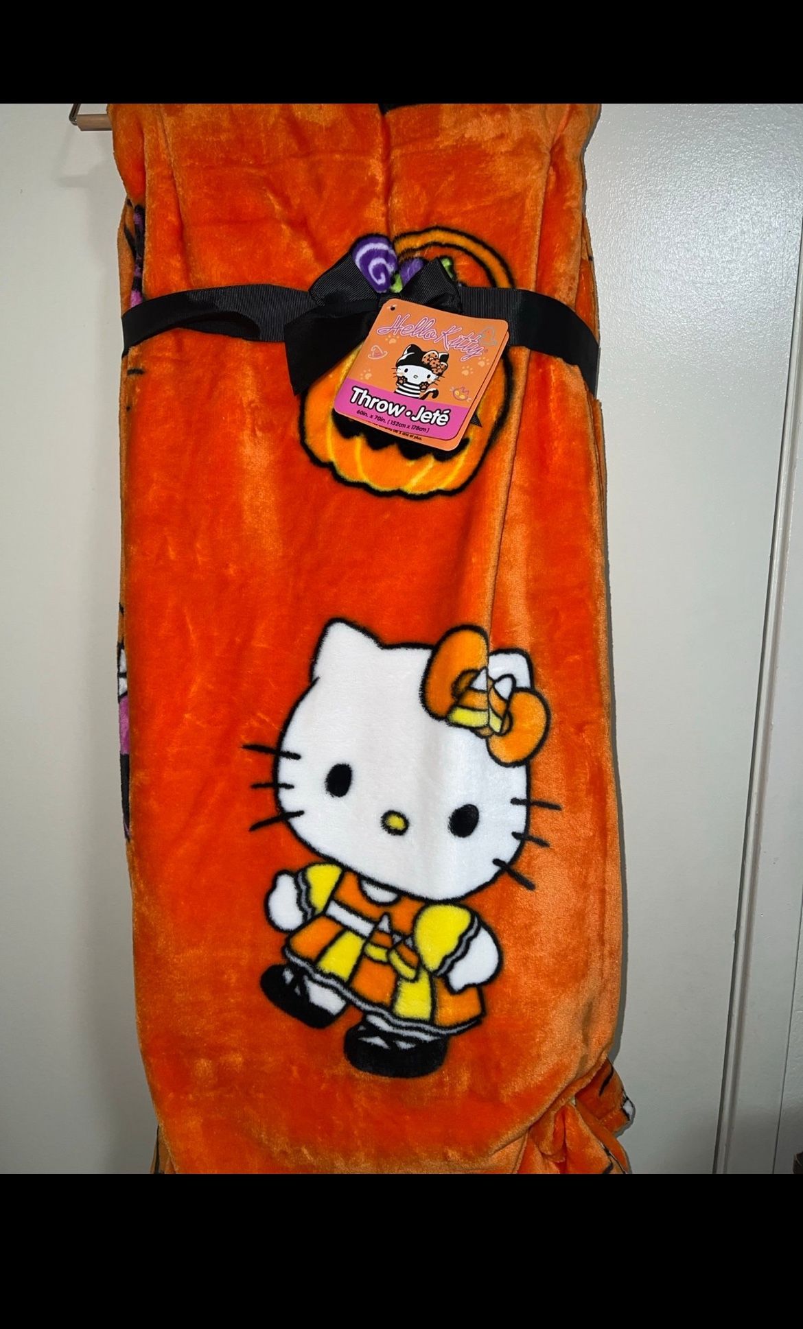 hello kitty halloween bundle of 3!