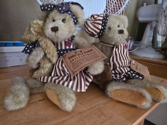 Very cute Collectible plush bears