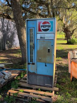 Vintage Pepsi machine