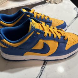 Nike dunks UCLA 