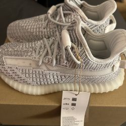 Adidas Yeezy Boost 350 V2 Size 12.5K $150 