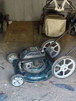 Yard Machines Lawnmower FOR PARTS