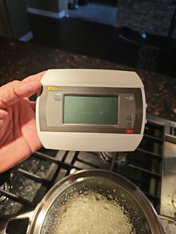 FILTRETE DIGITAL THERMOSTAT 3M $30
