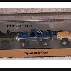 M2 Machines Square Body Truck 3-Pack Chevrolet ‘73 & ‘76 GMC 1:64 Diecast Z6