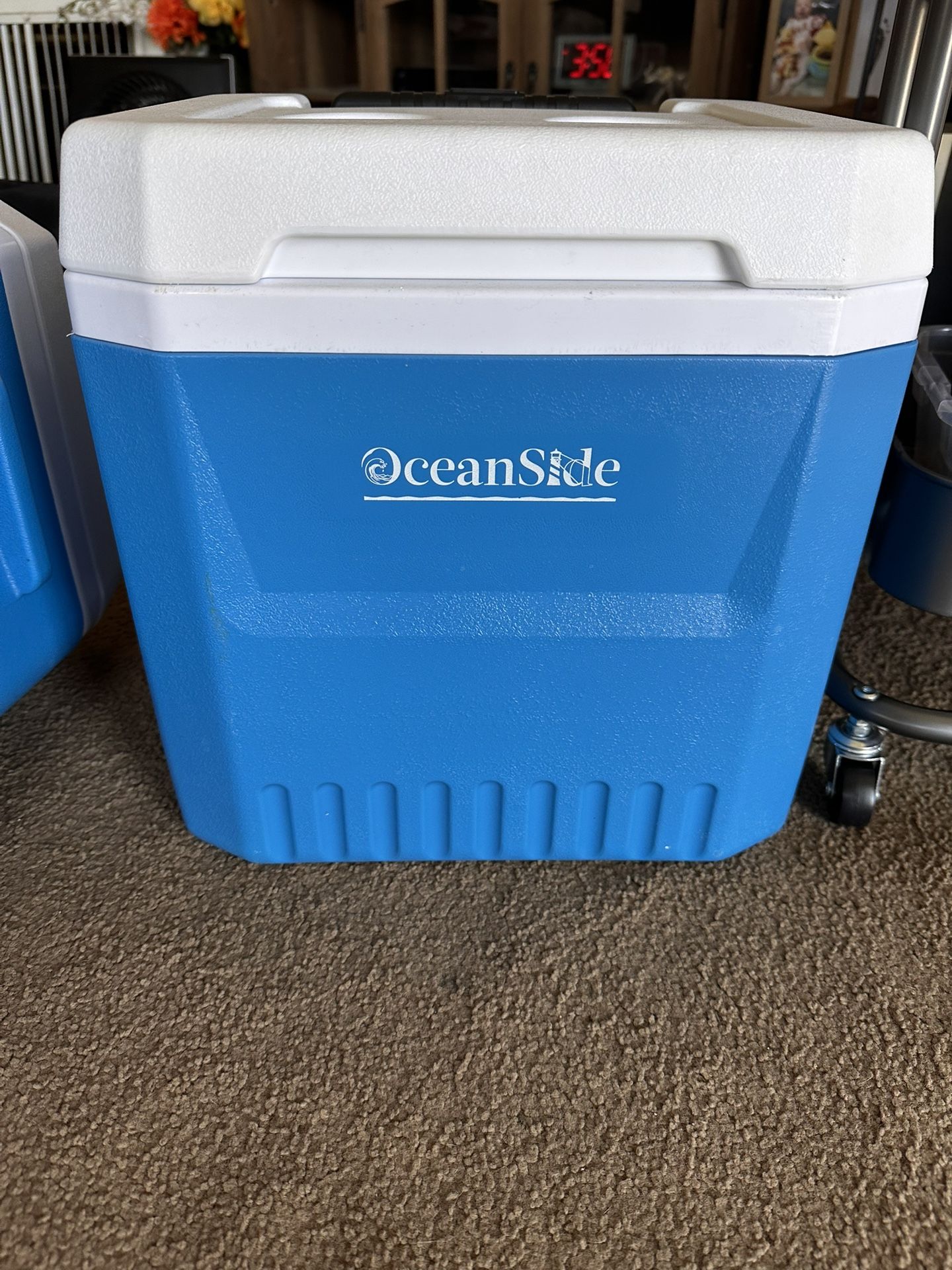 Mini Cooler With Wheels