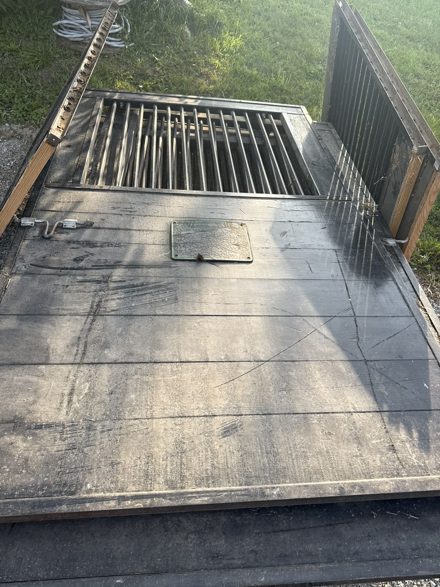 Horse Stall Doors (6) & Windows (3)