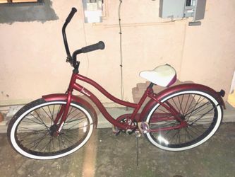 Huffy 26" female Frame Cranbrook Beach Cruiser