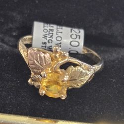 Black Hills Gold And Yellow Gem Ring 