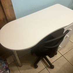 Nail Station Table