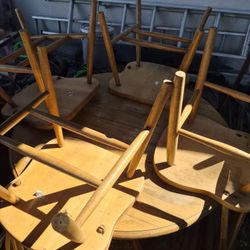 Solid Oak Table And Chairs 